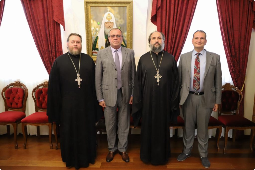 Посол России в Израиле А.Д. Викторов посетил Русскую духовную миссию