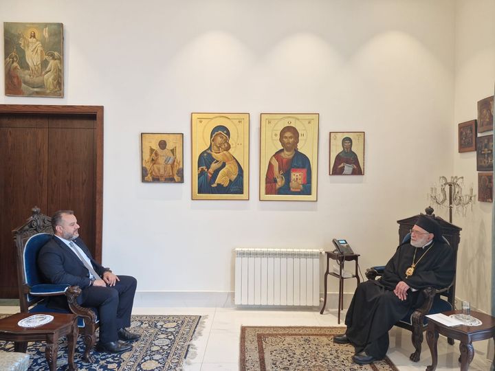 استقبل سيادة متروبوليت بيروت وتوابعها المطران الياس عوده النائب أديب