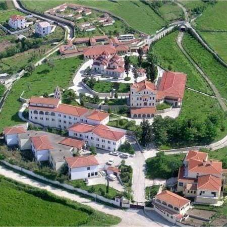 Akademia Teologjike Orthodhokse “Ngjallja e Krishtit” – Kanë filluar regjistrimet për vitin akademik 2024-2025