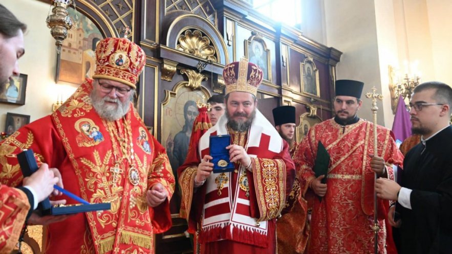 Епископу Доситеју уручен орден Светог Горазда у Прагу (ФОТО)