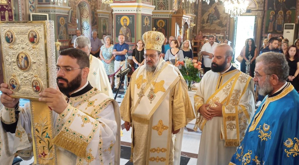 Ο Μεσσηνίας Χρυσόστομος στον Ιερό Ναό Γενεθλίου της Θεοτόκου στη Νέα Κορώνη