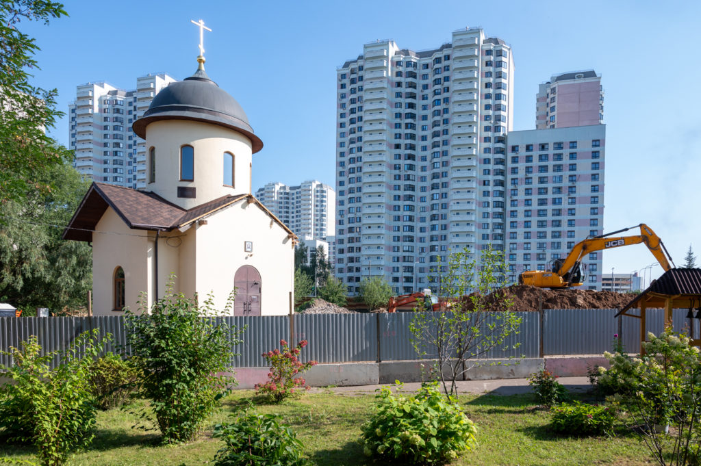 Началось строительство храма иконы Божией Матери «Троеручица» в Орехове-Борисове