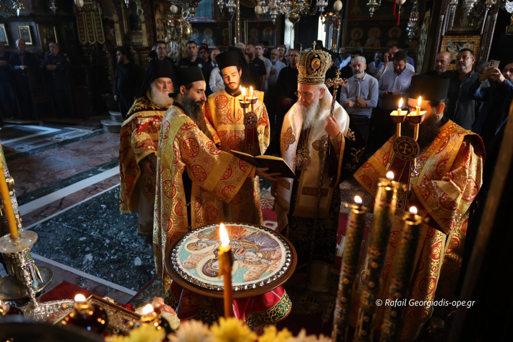 Η Πανήγυρη της Αγίας Ζώνης στην Ιερά Μεγίστη Μονή Βατοπαιδίου (ΦΩΤΟ)