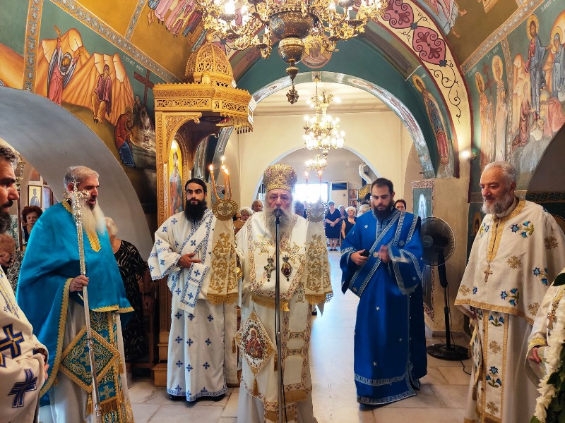 Πανηγυρική Θεία Λειτουργία στην Παντάνασσα της Νάξου