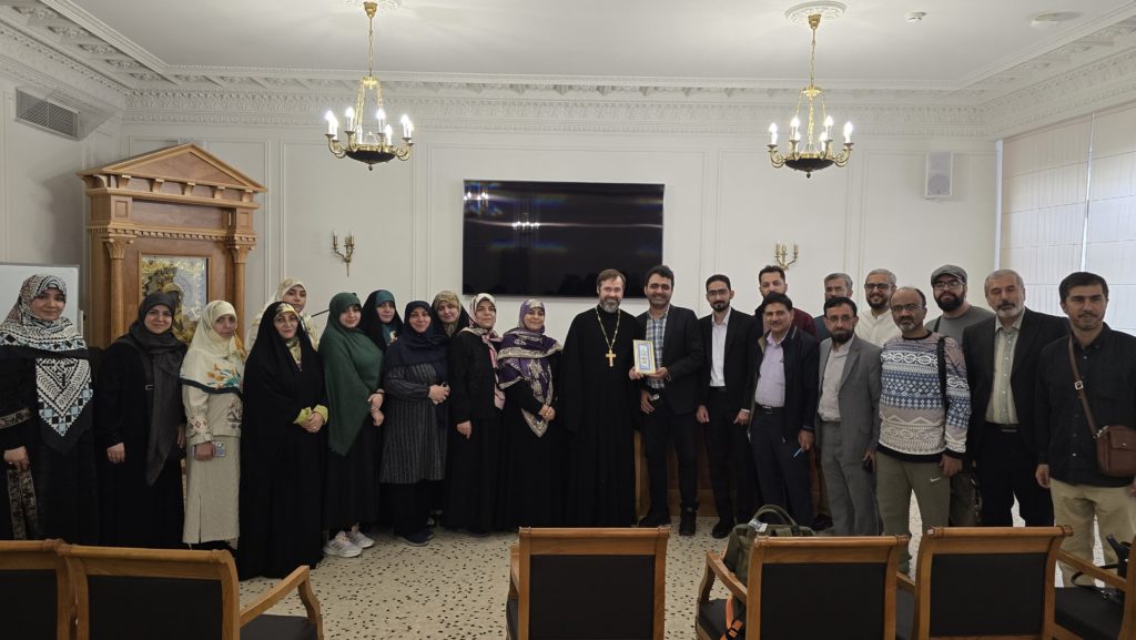 Академическая делегация из Ирана посетила Общецерковную аспирантуру и докторантуру