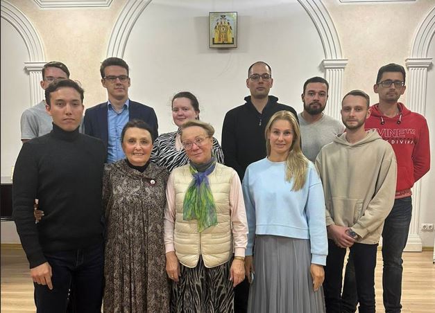 В центре «Царский» прошла встреча представителей Братства академистов с автором и разработчиком научного направления «Социальная психология детства»