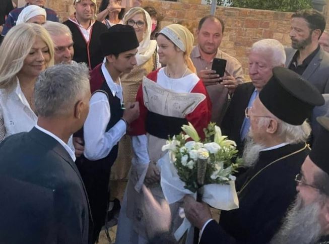 المحطة الاولى لابينا البطريرك المسكوني في جزيرة خيوس