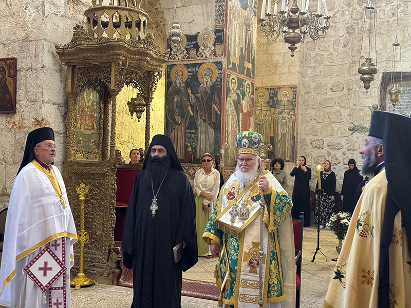 عيد رفع الصليب الكريم المحيي في دير الصليب المقدس