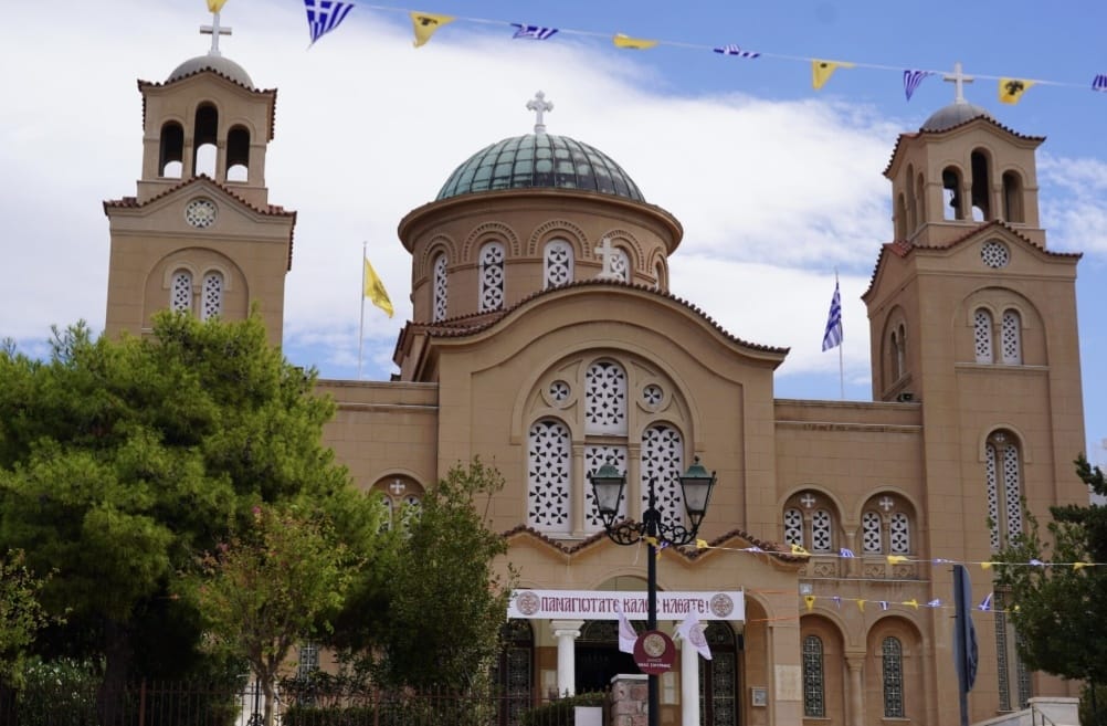 ‎القداس الإلهي كنيسة القديسة فوتين مطرانية نيا سميرنا
