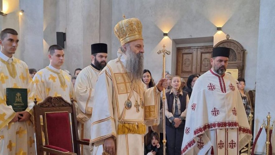 Патријарх Порфирије богослужио у храму Светог Василија Острошког на Бањици