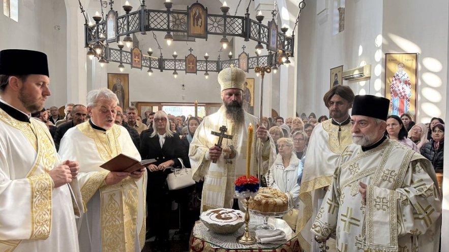 Поводом храмовне славе Епископ Иларион богослужио у Крњачи