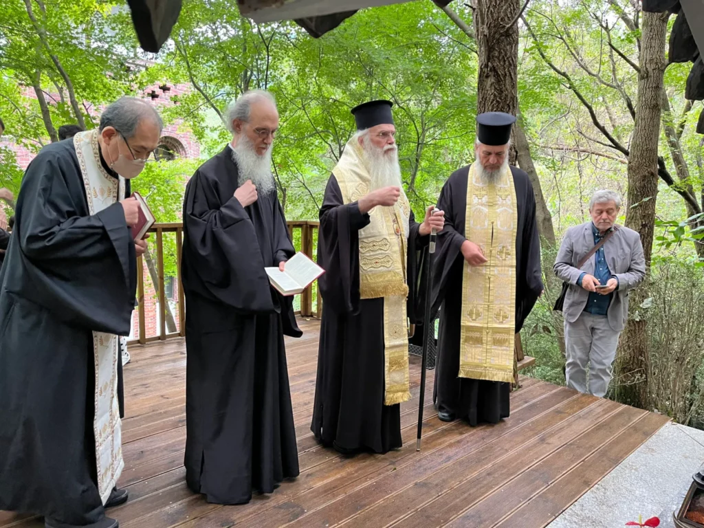 Η.Ε. Metropolitan of Messogaia and Lavreotiki Nicholaοs in the cities of Chuncheon and Gapyeong, South Korea