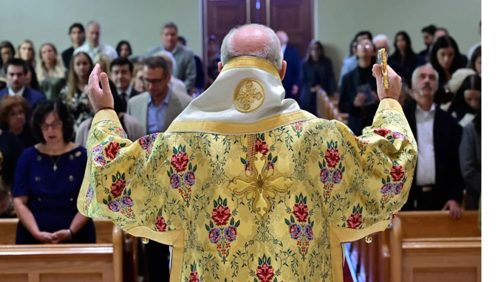 Archbishop Elpidophoros Visits St. Nicholas Cathedral in Pittsburgh