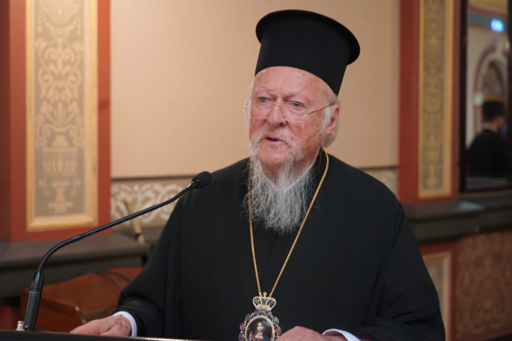 Οικουμενικός Πατριάρχης: O Ρωμηός είναι πολίτης του κόσμου, που δεν λησμονεί ποτέ πίστη, γλώσσα, αξίες και τις παραδόσεις του