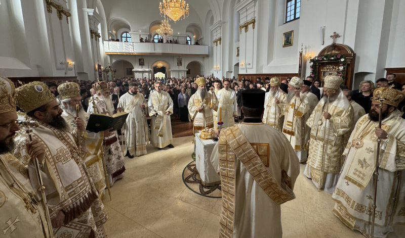 Патријарх Порфирије осветио обновљени Саборни храм Светог Димитрија у Даљу