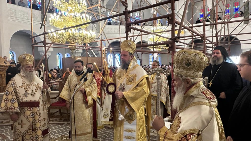 Κορυφώθηκαν οι εορτασμοί για τον Άγιο Νεκτάριο στην Αίγινα – Πλήθος προσκυνητών στην εορτάζουσα Μονή που ίδρυσε ο λαοφιλής Άγιος