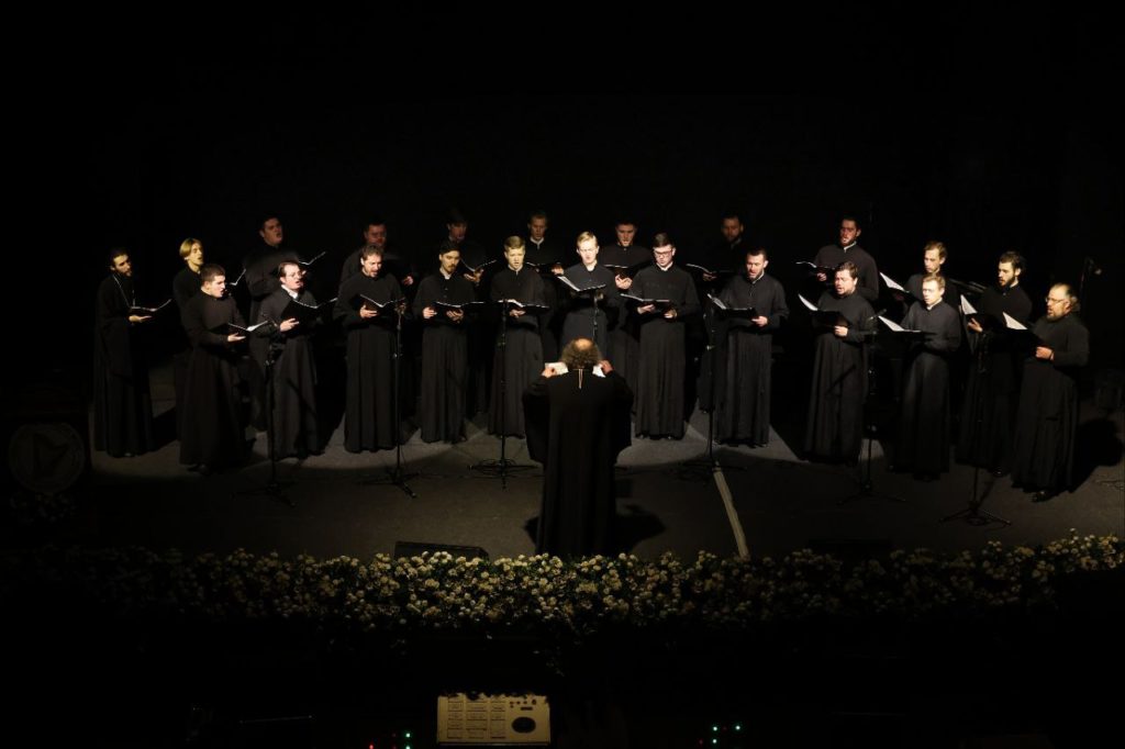 Хор Троице-Сергиевой лавры и Московской духовной академии дал концерты в Индии