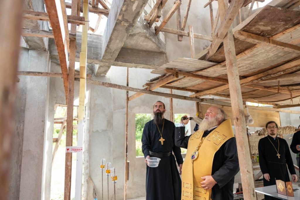 Митрополит Манильский и Ханойский Павел совершил освящение креста строящегося храма на филиппинском острове Панглао