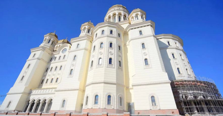 Șase ani de la sfințirea Catedralei Naționale: Un prilej ca românii să-i mulțumească lui Dumnezeu