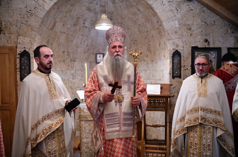 Митрополит Јоаникије богослужио у манастиру Дуљево