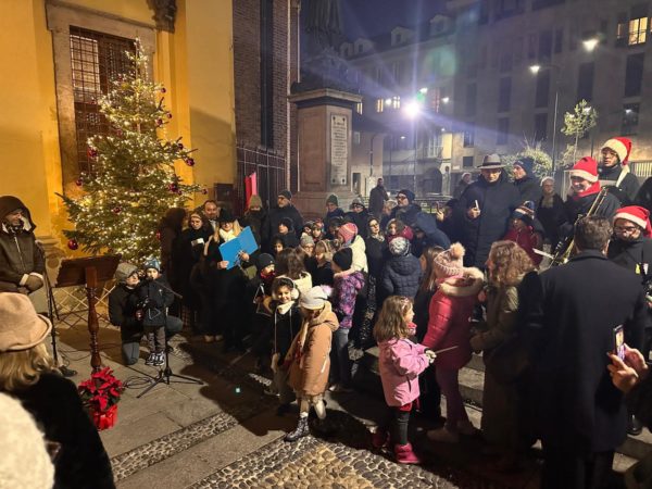 Η πρώτη χριστουγεννιάτικη γιορτή της Ελληνορθόδοξης Ενορίας Μιλάνου