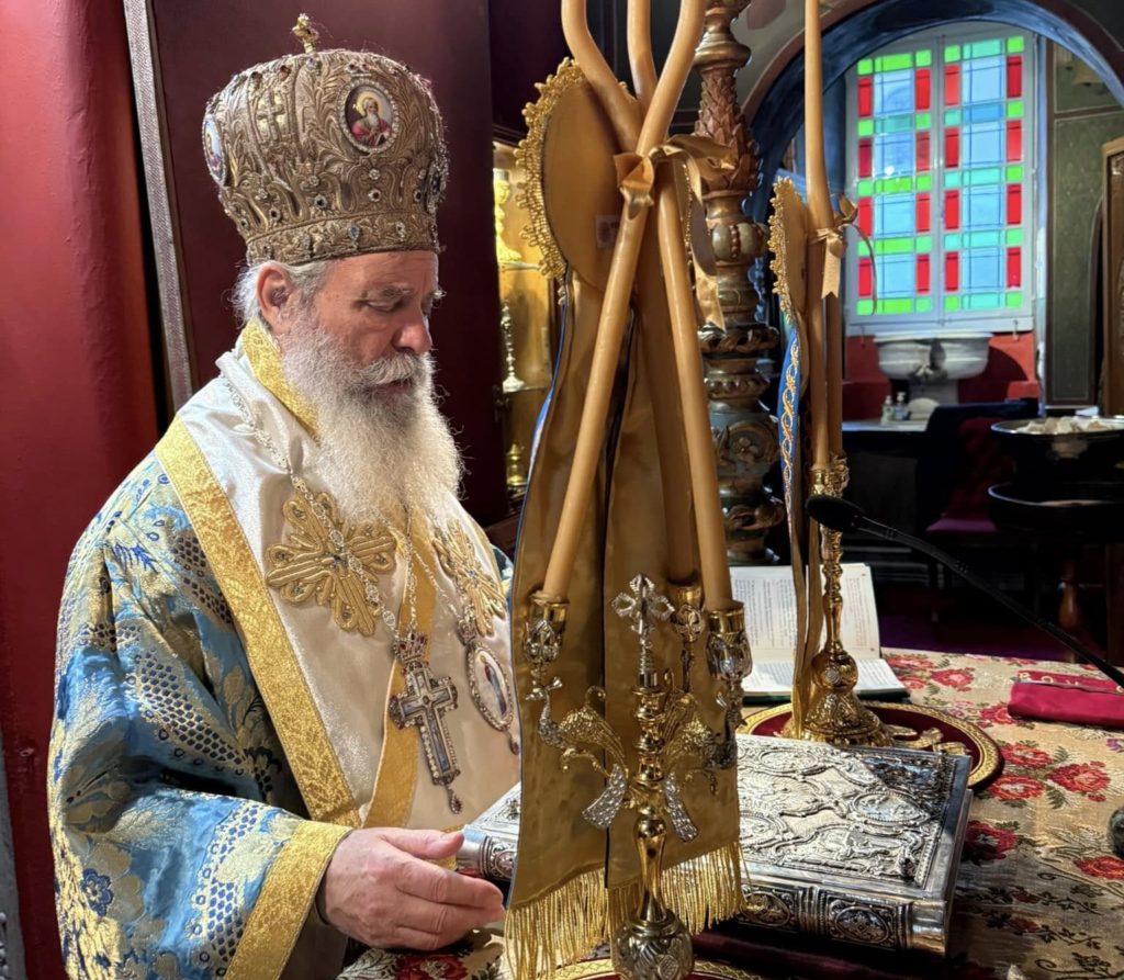 Ο Μητροπολίτης Εφραίμ στον Ιερό Καθεδρικό Ναό Ύδρας