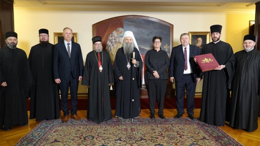 Патријарх Порфирије разговарао са митрополитом Лукијаном и представницима Срба из Мађарске