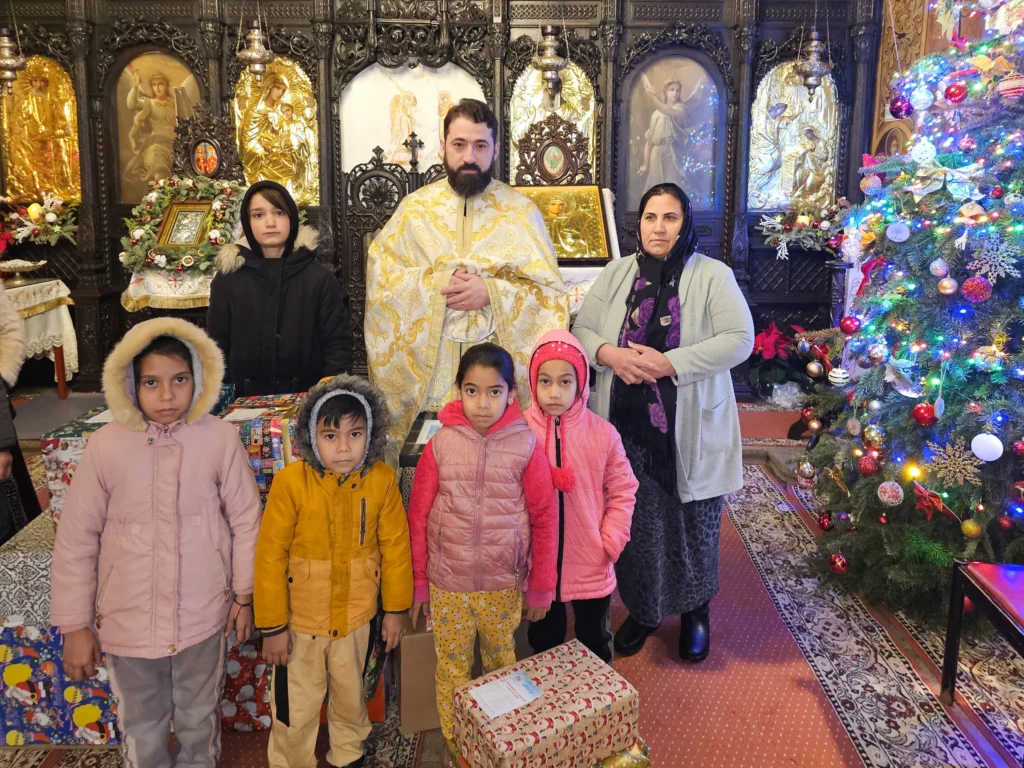Buzău: Asociația „Buna Vestire” Banu a oferit daruri de Crăciun pentru 600 de copii din familii defavorizate