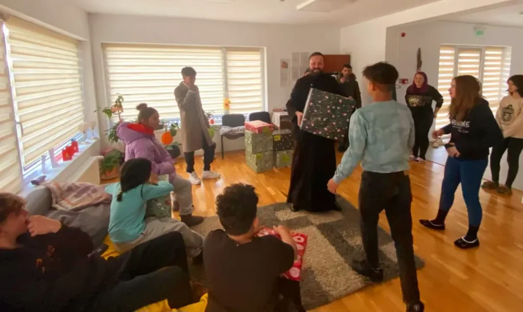 Episcopia Europei de Nord a oferit daruri pentru 1.000 de persoane din România