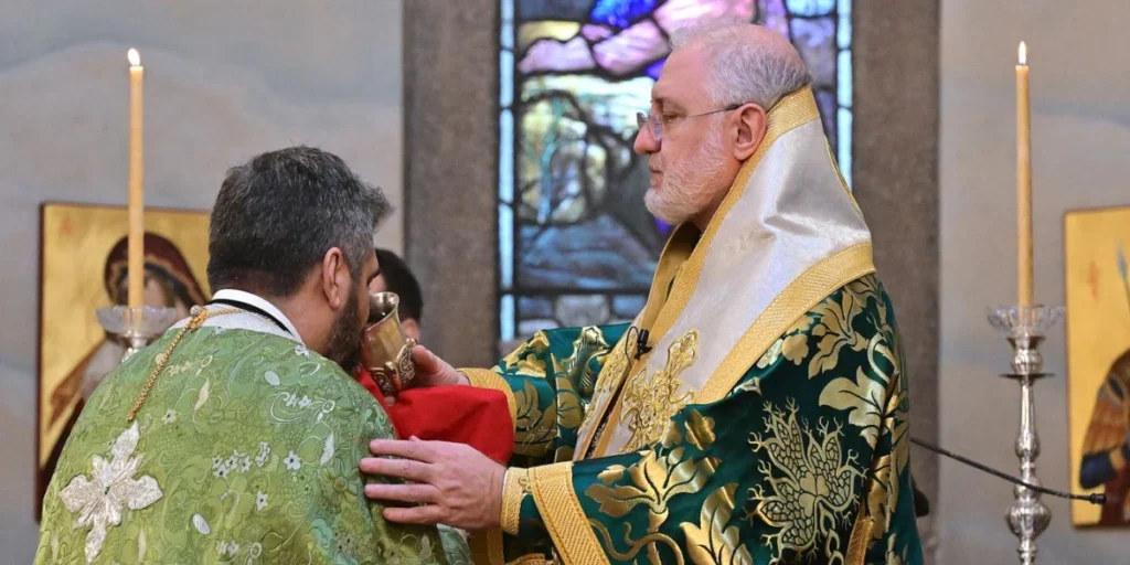 Archbishop Elpidophoros Spends Sunday after Nativity at St. George in New Britain, Connecticut