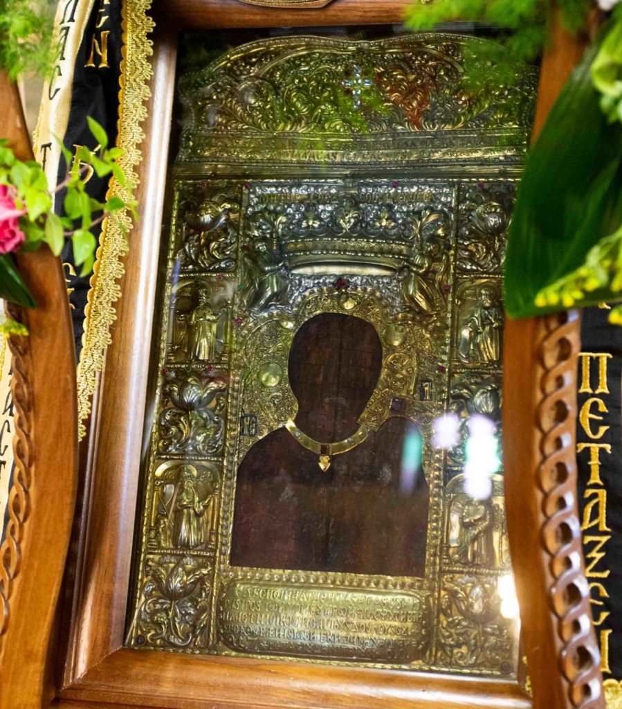 Μεταφορά της Ιεράς Εικόνας της Παναγίας Σουμελά στο Νοσοκομείο Καλαμάτας