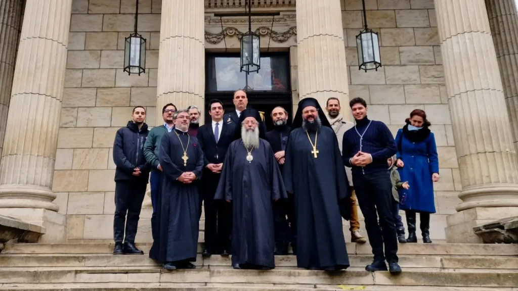 Episcopul Hrisostom de Bukoba şi Tanzania de Vest a slujit la Biserica Greacă din București