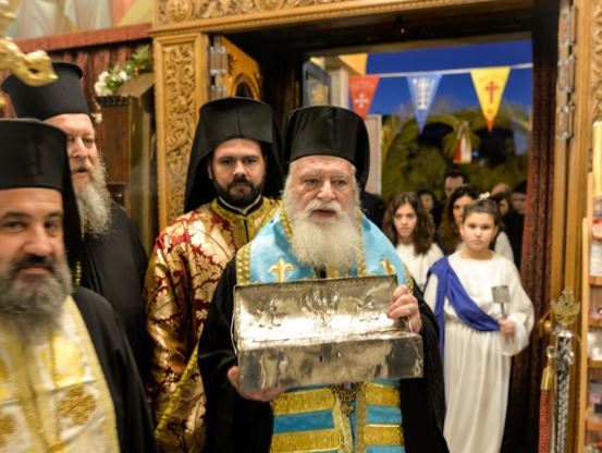 Η υποδοχή της δεξιάς χείρας του Μεγάλου Βασιλείου στον Άγιο Ελευθέριο οδού Αχαρνών