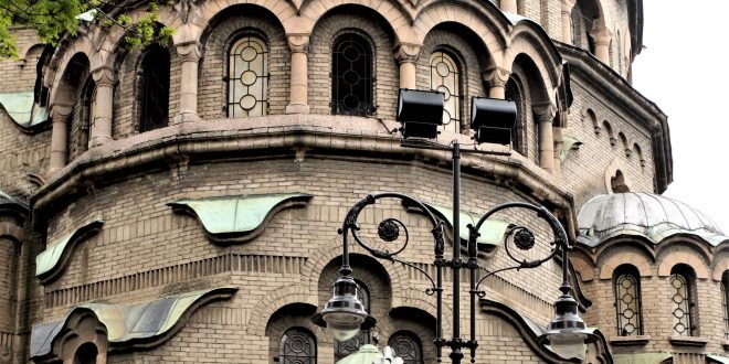 И тази зима Столичната община и храм „Св. Параскева“ ще осигуряват топла храна за нуждаещите се