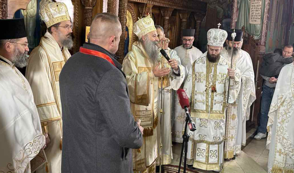 Патријарх Порфирије: Mолимо сe за све људе, а нарочито за оне који би да хтели спрече да Јеванђеље Христово буде одлучујуће у нашем животу