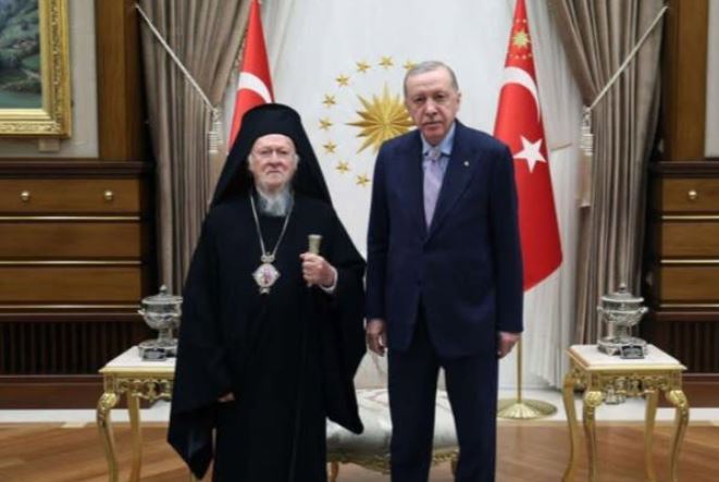 ابانا البطريرك المسكوني يلتقي الرئيس التركي و الموضوع موضوع اوضاع
