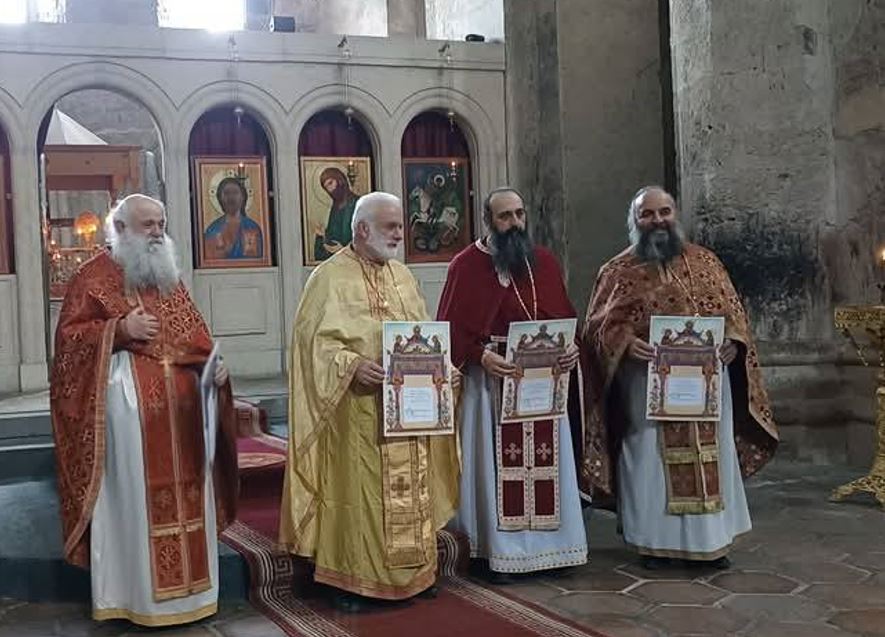 აბბა ალავერდელმა მიტროპოლიტმა დავითმა ეპარქიის სასულიერო პირები დააჯილდოვა