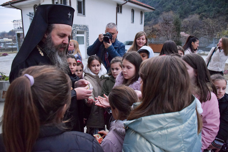 В началото на годината Неврокопският митрополит Серафим ще проведе среща-разговор с ученици и студенти