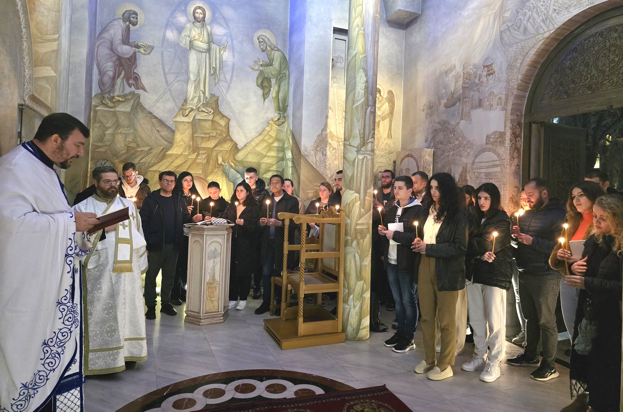 The Orthodox Youth of Tirana prayed for the health of Archbishop ...