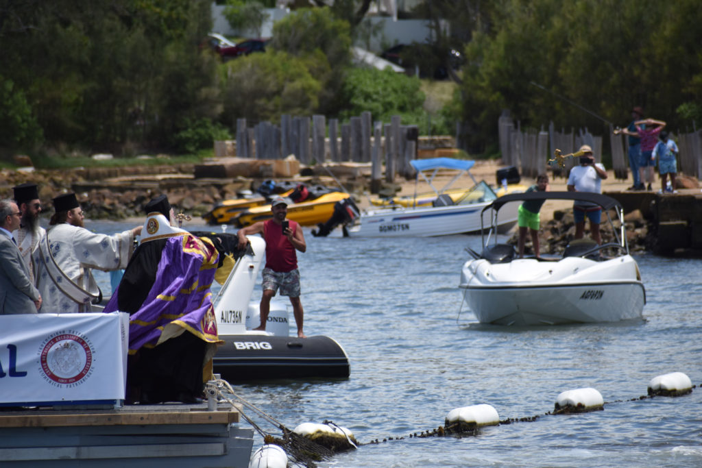 Αυστραλίας Μακάριος: «Ο Σταυρός, το όργανο της λυτρώσεώς μας και η πύλη προς την αιώνια ζωή» – Καθαγιασμός των υδάτων στο Σύδνεϋ
