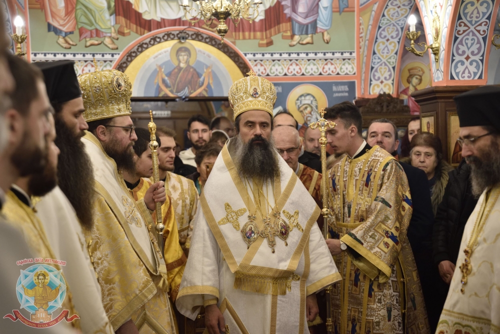 Патриаршеска света литургия в храм „Св. вмчк Георги Победоносец“, кв. „Горубляне“