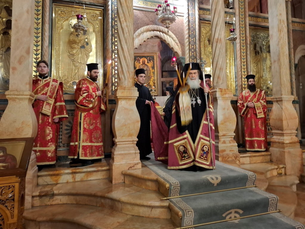 Заместитель начальника Русской духовной миссии принял участие в Литургии на Гробе Господнем