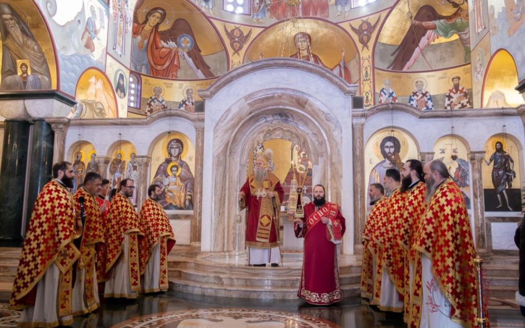 Митрополит Јоаникије у Подгорици: Ко иде за Христом, неће ходити по тами, него ће имати свјетлост живота