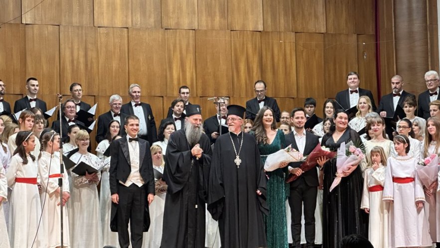 Патријарх српски Порфирије присуствовао концерту Првог београдског певачког друштва и благословио чувени хор
