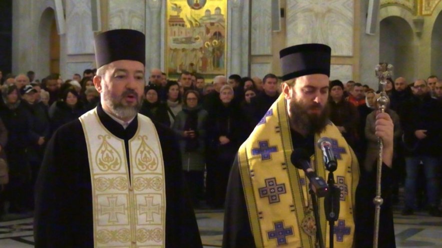 Владика Петар служио помен Оливеру Ивановићу у Храму Светог Саве на Врачару