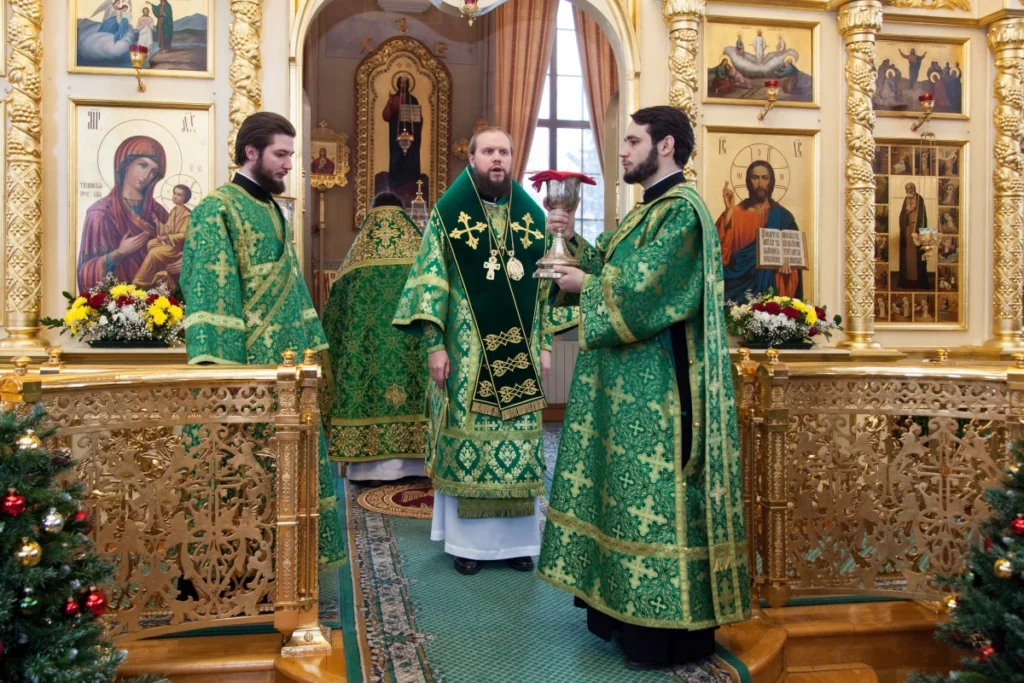 Председатель Финансово-хозяйственного управления возглавил престольный праздник домового храма Художественно-производственного предприятия «Софрино»