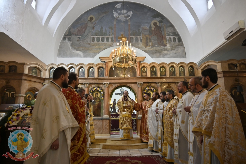 Архиерейска света литургия в столичния храм „Св. апли Петър и Павел“