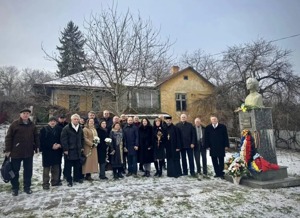 Comunitatea românească din Cernăuți l-a comemorat pe Eminescu de Ziua Culturii Naționale