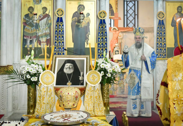 Σερρών Θεολόγος: «Σ’ αποζητούμε, Χριστόδουλε!…(Σ. Καργάκος)»