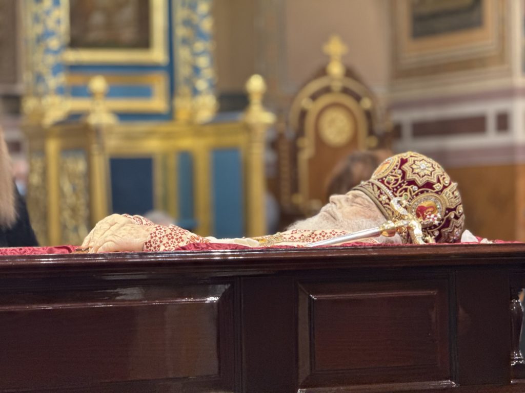 Σε λαϊκό προσκύνημα στα Τίρανα από σήμερα το σκήνωμα του μακαριστού Αρχιεπισκόπου κυρού Αναστασίου